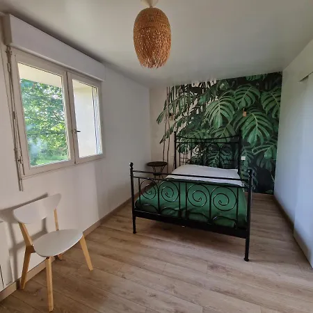 La Source, Location Saisonniere Proche Dom wakacyjny